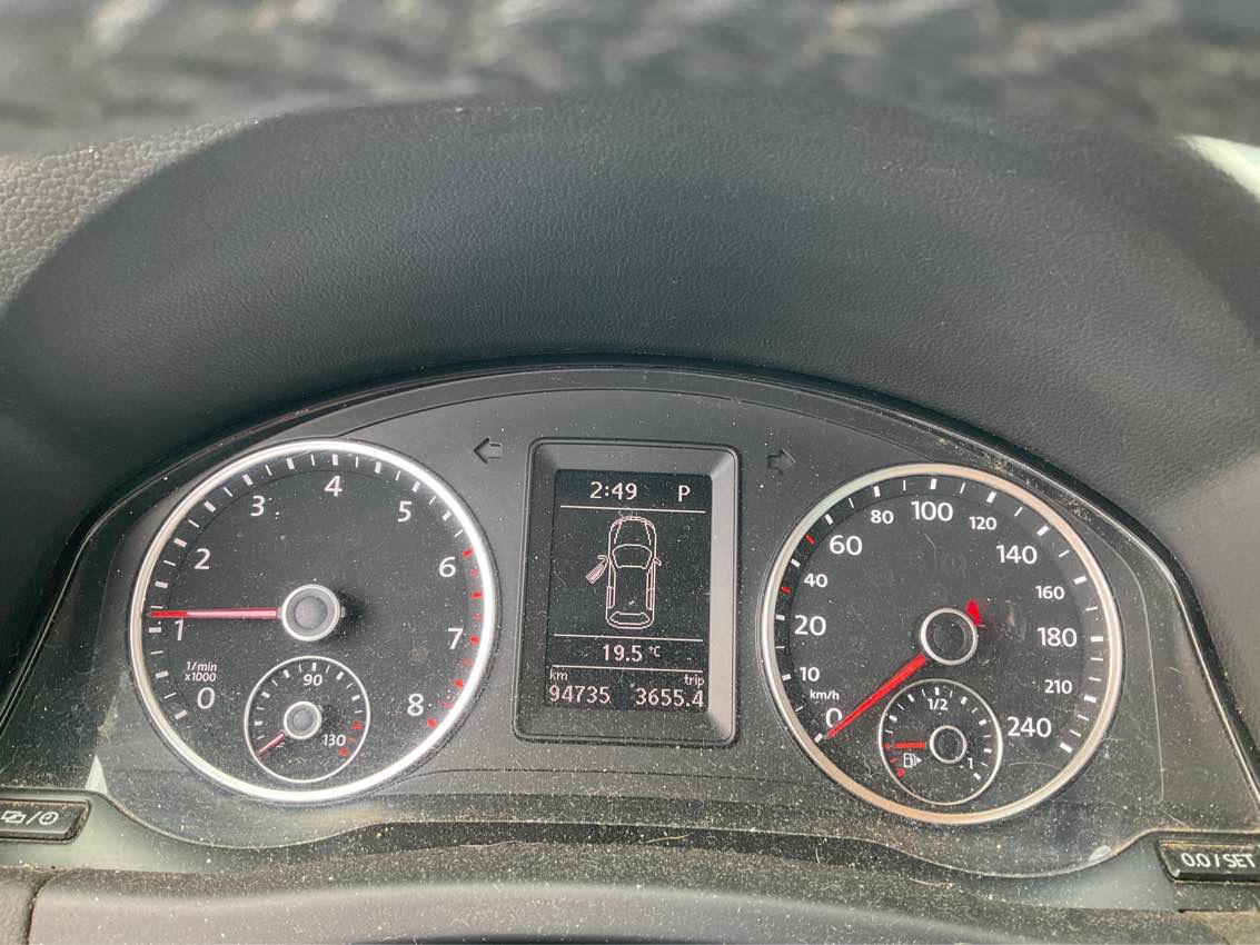 VOLKSWAGEN TIGUAN 2017 - 11
